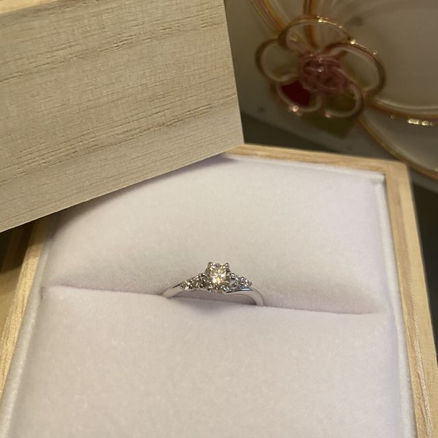 【宝寿堂(ほうじゅどう)の口コミ】 ブランドにこだわりがなく、ダイヤのルースを自分で見比べて選ぶことが出…