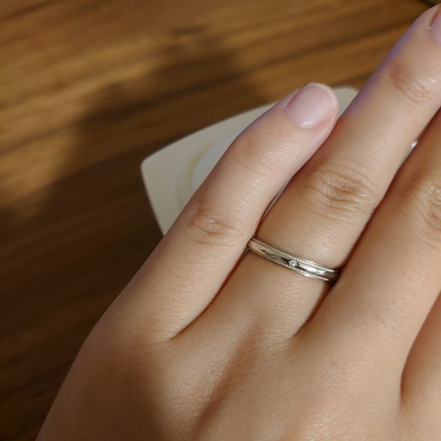 【俄(にわか)の口コミ】 シンプルなのに上品さが感じられるデザインを条件に選びました。
ことほぎ…