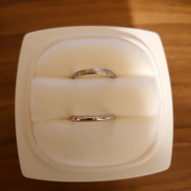 【俄(にわか)の口コミ】 シンプルなのに上品さが感じられるデザインを条件に選びました。
ことほぎ…