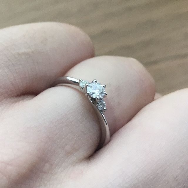 【銀座ダイヤモンドシライシの口コミ】 フルオーダーするつもりでしたが元々決められたデザインから選ぶセミオー…