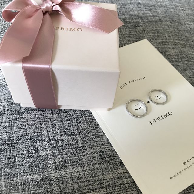 【アイプリモ(I-PRIMO)の口コミ】 旦那さんはあまり指輪に慣れていないので、お店の担当の方にたくさん指輪…