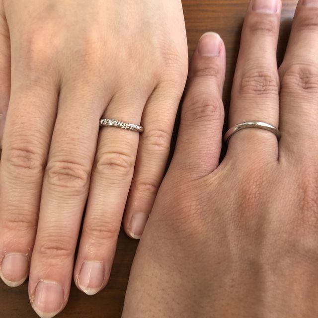 【ラザール ダイヤモンド(LAZARE DIAMOND)の口コミ】 デザインもダイヤモンドもとてもお気に入りです。
また、スタッフ様の対応…