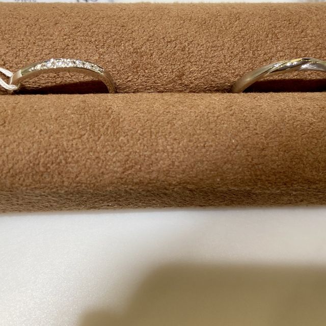 【garden(ガーデン)の口コミ】 シンプルで上品なものをイメージして探しました。たくさんの指輪をつけ比…