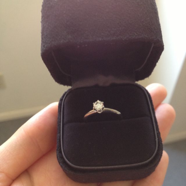 【ティファニー(Tiffany & Co.)の口コミ】 デザインがシンプルで流行り廃れがない為、ずっと愛用できるところが良い…