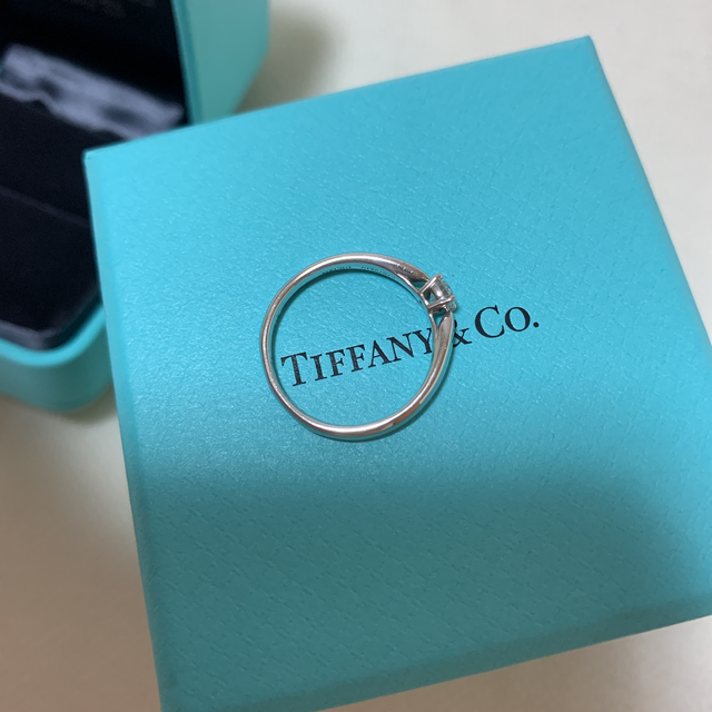 【ティファニー(Tiffany & Co.)の口コミ】 私は指が太いのがコンプレックスだったのですが、こちらの指輪は本当につ…