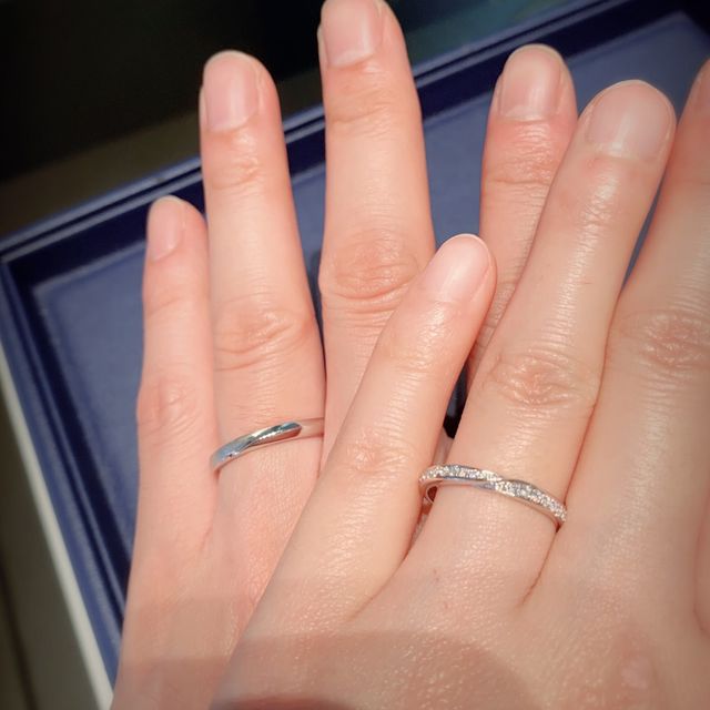 【銀座ダイヤモンドシライシの口コミ】 ダイアモンドが綺麗であり、つけ心地も大変良かったです。多くのデザイン…