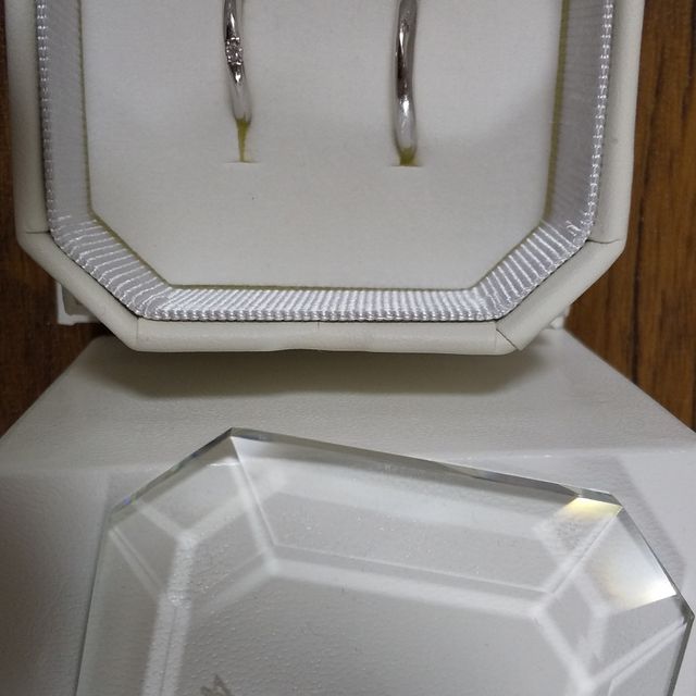 【4℃ BRIDAL(ヨンドシーブライダル)の口コミ】 専門店を３店舗回り、いまいちしっくりくるものがなくどうしようか？と疲…