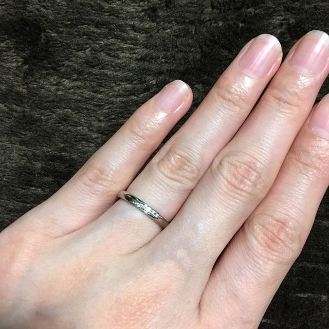 【ROYAL ASSCHER(ロイヤル・アッシャー)の口コミ】 夫がROYALASSCHRの中で気に入ったデザインを見つけ、同じブランドにしたか…