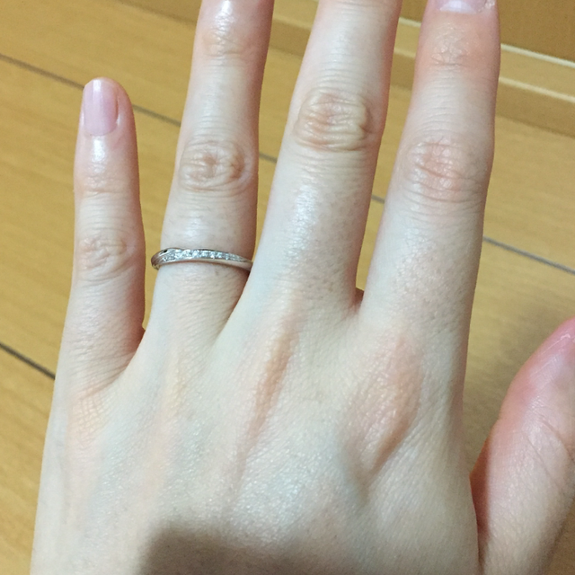 【銀座ダイヤモンドシライシの口コミ】 指輪のデザイン、着け心地がとても良かったです。
お店の方のおすすめもあ…