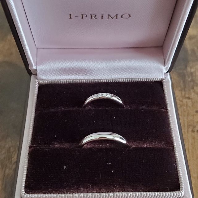 【アイプリモ(I-PRIMO)の口コミ】 丸みのあるデザインで着け心地はしっくりと馴染みます。重量感があり、存…