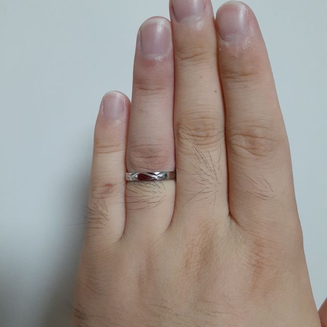 【Ptau(ピトー)の口コミ】 指輪の決める上で重要視したことは以下３点としました
・幅及び厚みがしっ…