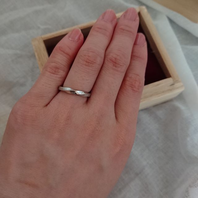 【ichi(イチ)の口コミ】 結婚雑誌についていた指輪メーカーの一覧付録で、ichiさんの指輪に一目惚…