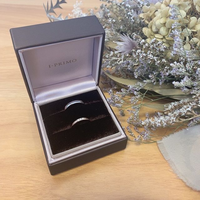 【アイプリモ(I-PRIMO)の口コミ】 あまり凝ったデザインだと日常で使用するには不便と感じていたので、その…