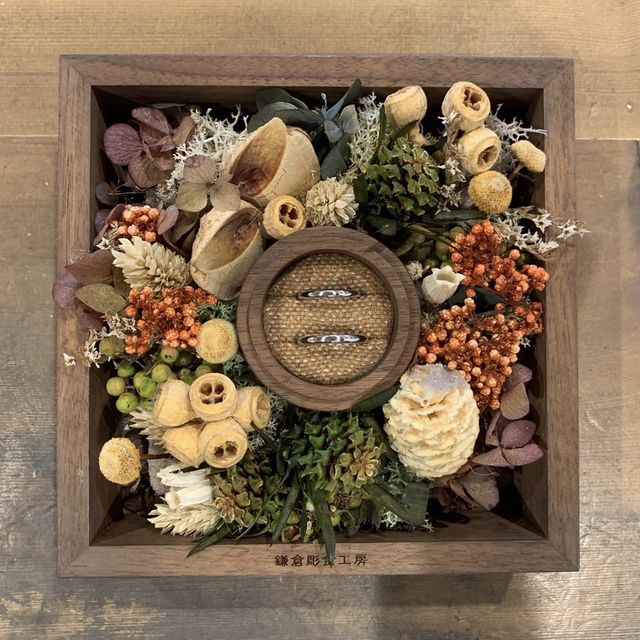 【鎌倉彫金工房の口コミ】 自分たちでオリジナルの世界に一つの指輪が作れるので決めた。手作りだか…