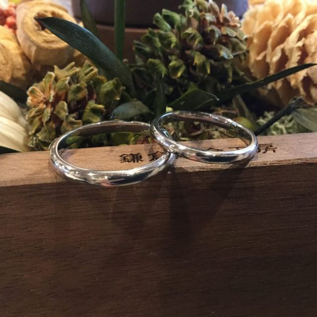 【鎌倉彫金工房の口コミ】 自分たちでオリジナルの世界に一つの指輪が作れるので決めた。手作りだか…