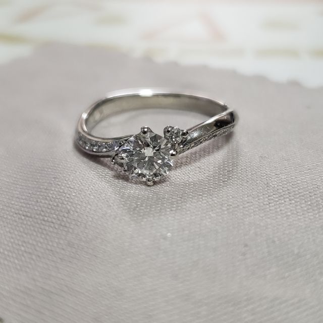 【WATANABE / 卸商社直営　渡辺の口コミ】 あまりこだわりがなかったため、品質のよいものを選びたくて卸店とのこと…