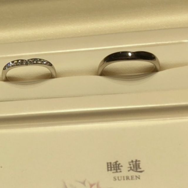 【俄(にわか)の口コミ】 店舗で複数の指輪を試着させて頂いた中で最も惹かれた指輪です！
カタログ…