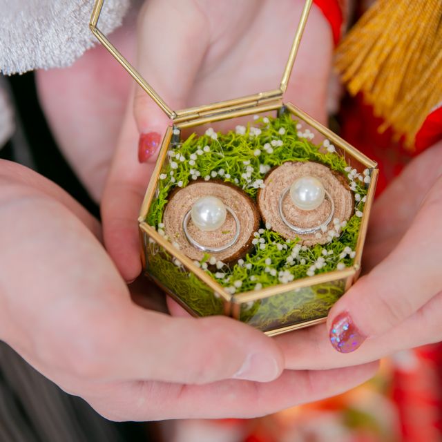 【宝寿堂(ほうじゅどう)の口コミ】 指輪をする習慣がなく無知な状態で伺いましたが、スタッフの方に手を差し…