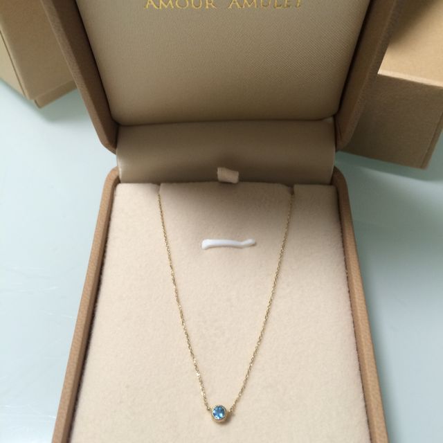 【AMOUR AMULET(アムール・アミュレット)の口コミ】 資料請求をしてから自分好みのものをピックアップしてから来店しました。
…