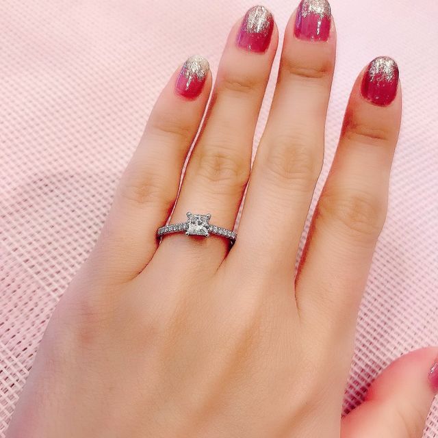 【ティファニー(Tiffany & Co.)の口コミ】 パヴェタイプのエンゲージを探していて、ティファニーへはハーモニーのパ…