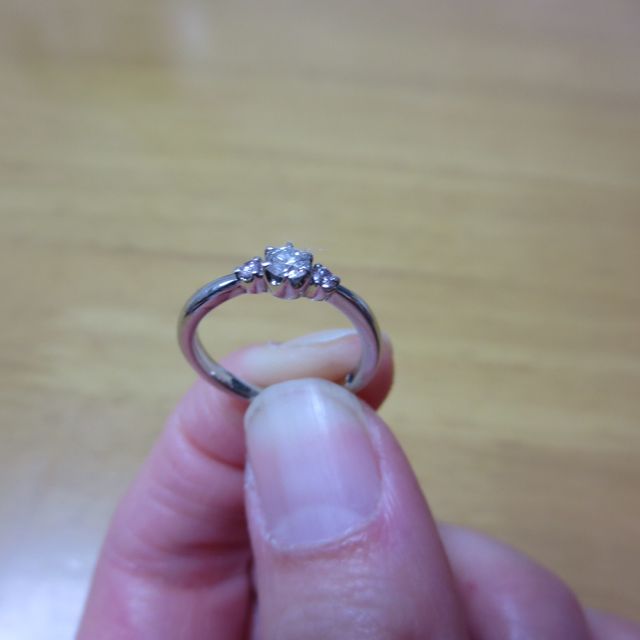 【4℃ BRIDAL(ヨンドシーブライダル)の口コミ】 シンプルで、かつ主張しすぎない輝きを放つダイヤモンドに魅了されたので…