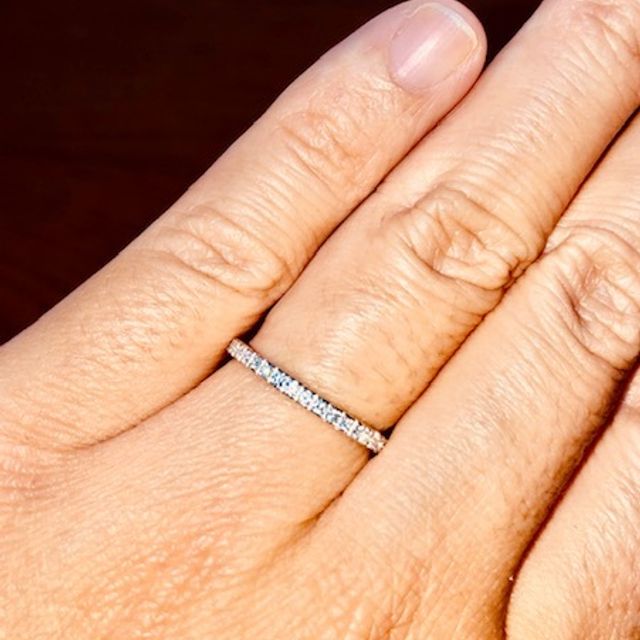 【ピアジェ(PIAGET)の口コミ】 ハーフエタニティにはレール留めタイプと爪留めタイプがあり、後者を試着…