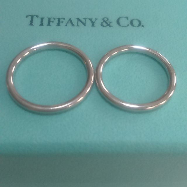【ティファニー(Tiffany & Co.)の口コミ】 まず1番のこだわりは、「シンプル」なものということでした。中には石がつ…