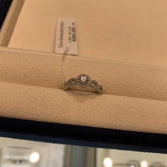 【ヴァンドーム青山(VENDOME AOYAMA)の口コミ】 キラキラが好きで、サイドがキラキラなもので検討しておりました。ふらっ…