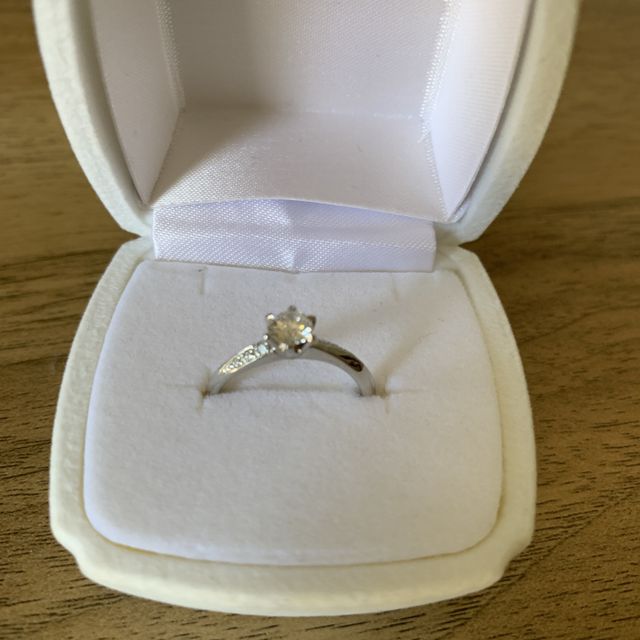 【宝寿堂(ほうじゅどう)の口コミ】 彼氏に黙って購入してもらいました。自分の誕生日にプロポーズしてくれま…