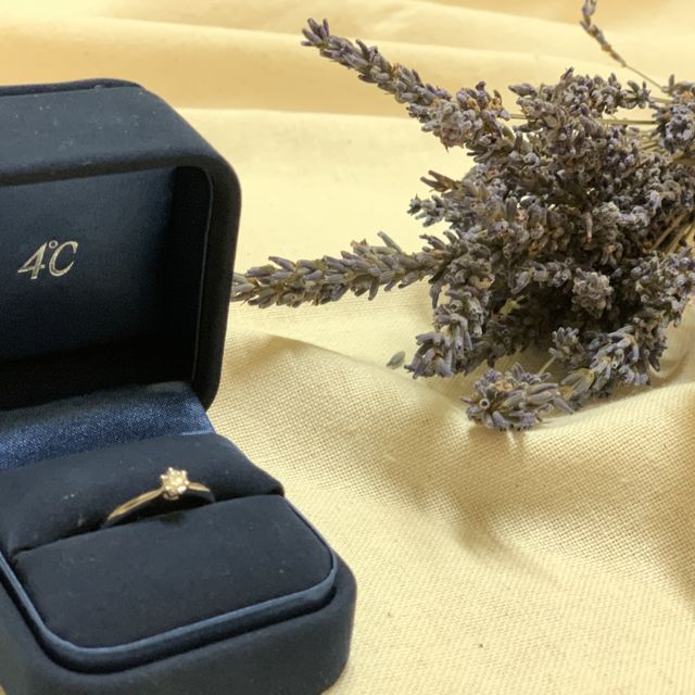 【4℃ BRIDAL(ヨンドシーブライダル)の口コミ】 プロポーズの際に指輪を用意したくて、納期までの時間を大切にしました。2…