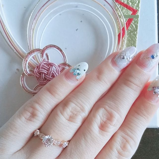 【宝寿堂(ほうじゅどう)の口コミ】 他店の長年使えるシンプルなものにするか、こちらのお店で今ときめく華奢…