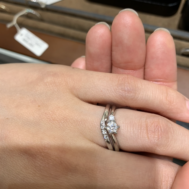 【アンジェリックフォセッテ(Angelique Fossette)の口コミ】 全てセミオーダーでの注文になるので細かいデザインなど変えることができ…