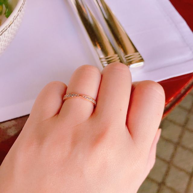 【ティファニー(Tiffany & Co.)の口コミ】 最終的には彼に選んでもらいサプライズで受け取りました。事前にハーフエ…