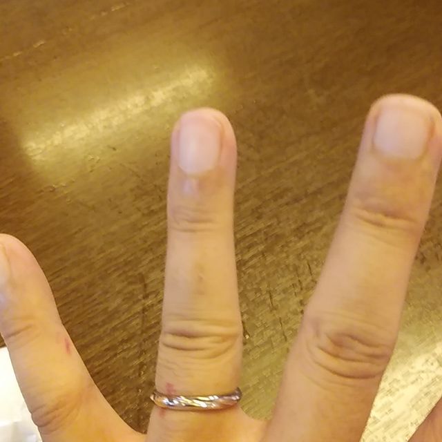 【アイプリモ(I-PRIMO)の口コミ】 リング上がねじれていて、指になじむところ。同じブランドには、ほかにも…