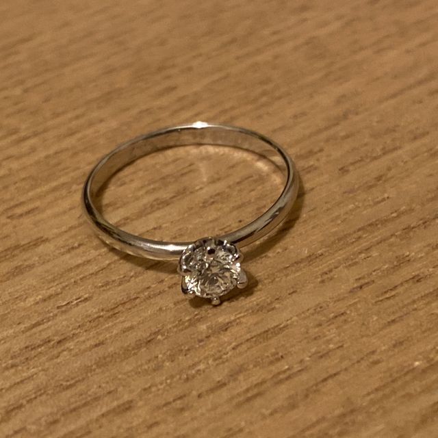 【湘南彫金工房 andfuseの口コミ】 彼女が金属アレルギーが少しあるので出来るだけ負担の少ないものを贈りた…