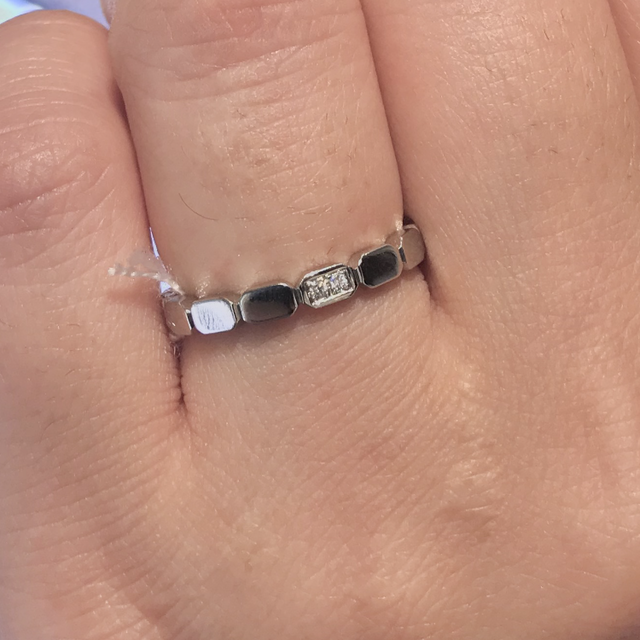 【シャネル(CHANEL)の口コミ】 他にはないデザインだけど飽きが来ない指輪を探していました。この指輪は…