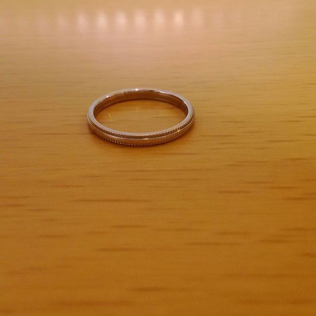 【サマンサシルヴァブライダルの口コミ】 結婚指輪を探していると、特に女性用は華奢なデザインでウェーブしている…