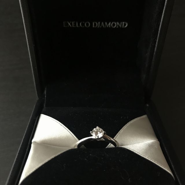 【エクセルコダイヤモンド(EXELCO DIAMOND)の口コミ】 いくつかデザインを見せてもらった中で1番気に入ったものがこちらの指輪だ…