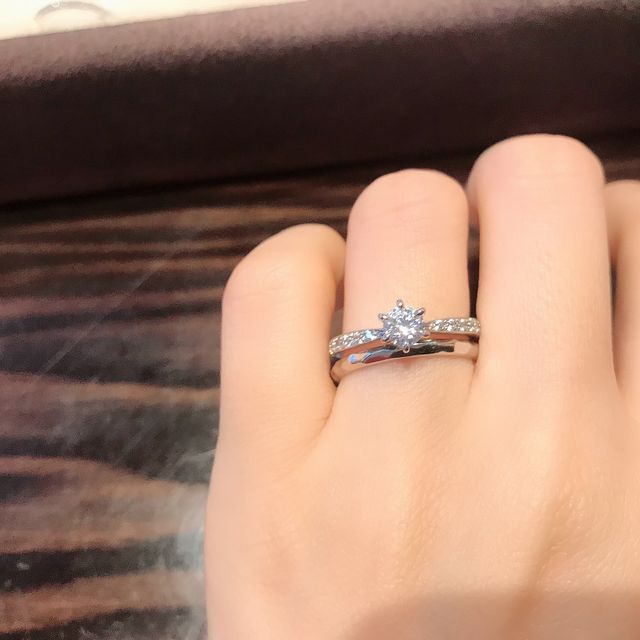 【ケイウノ ブライダル(K.UNO BRIDAL)の口コミ】 パヴェタイプの婚約指輪を探しているとお伝えしたところ、こちらの婚約指…