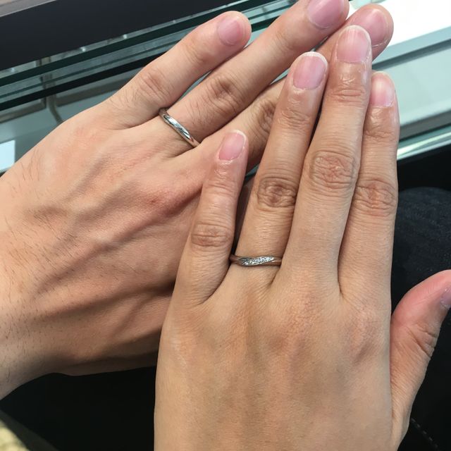 【アイプリモ(I-PRIMO)の口コミ】 細過ぎず太過ぎずちょうど良いリングの幅でした。ダイヤモンドの輝きもあ…