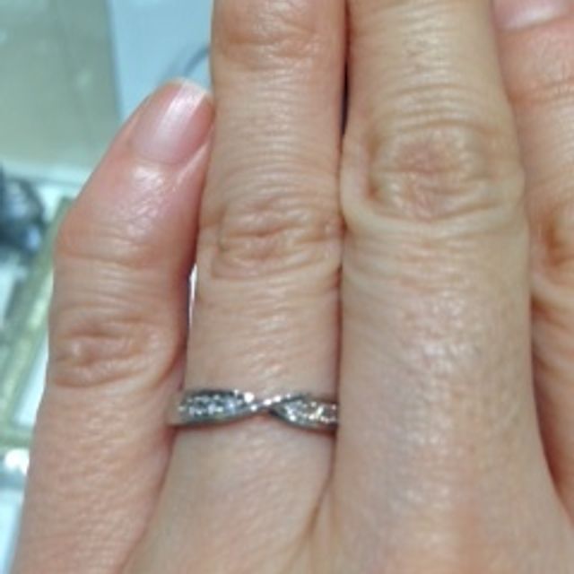 【With thee(ウィズィー)の口コミ】 デザインにひかれて試着しました。値段を聞いてびっくりしました。とても…