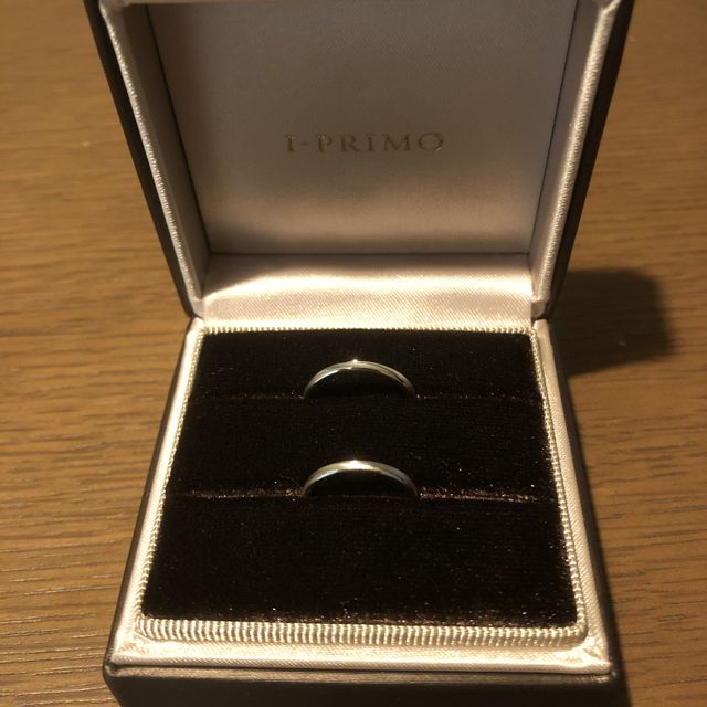 【アイプリモ(I-PRIMO)の口コミ】 斜めのカットに艶消しのマット加工が気に入りました。
私生活での使用を考…