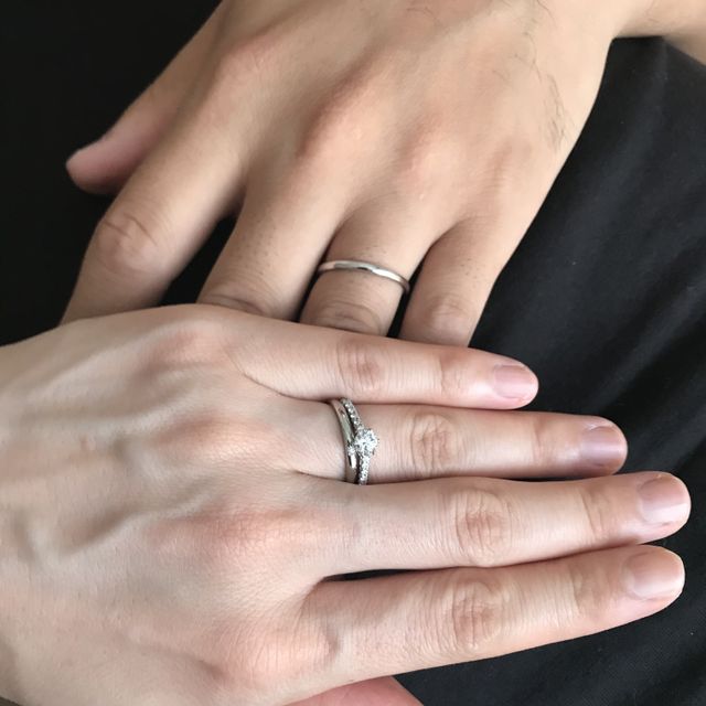 【銀座ダイヤモンドシライシの口コミ】 指輪は、フルエタニティーで婚約指輪なしを検討してきました。しかし、店…