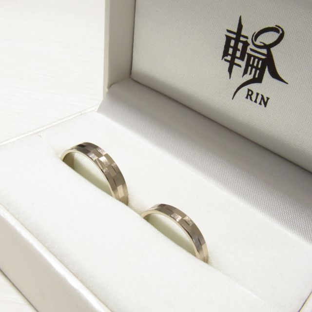 【輪-RIN-の口コミ】 ネットやカタログで一目見た時からとても素敵なデザインだと思いました！
…