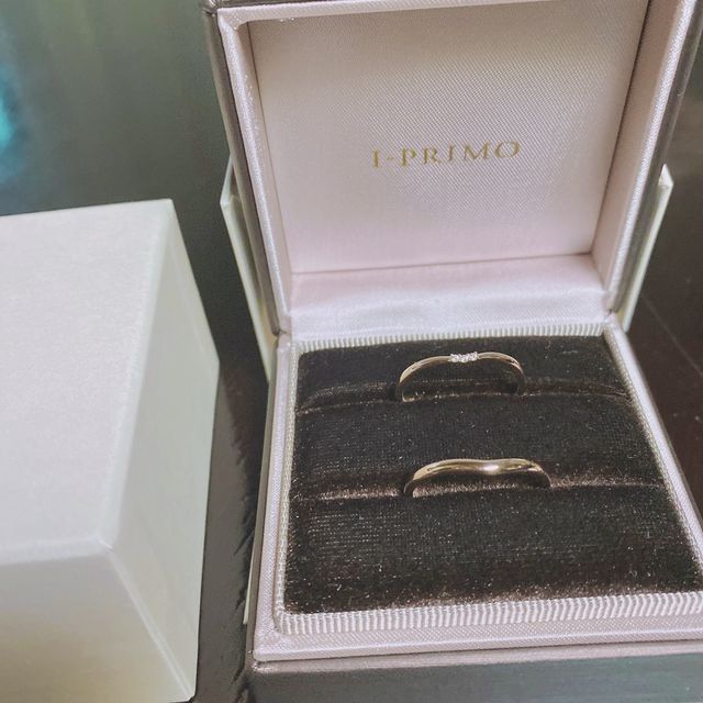 【アイプリモ(I-PRIMO)の口コミ】 シンプルで華奢ですが、19号の太い指でもスッキリと綺麗に見せてくれるデ…