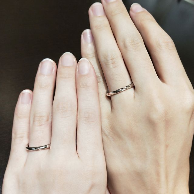 【TRECENTI(トレセンテ)の口コミ】 最初から日常使いができるシンプルなデザインを探していました。
波打つカ…