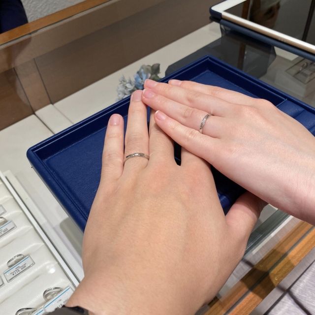 【銀座ダイヤモンドシライシの口コミ】 無駄がなく洗練されたデザイン、スタイリッシュなフォルムがとても気に入…