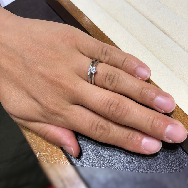 【TRECENTI(トレセンテ)の口コミ】 素材はプラチナで、ダイヤモンドにもこだわりがあるようで、美しいデザイ…
