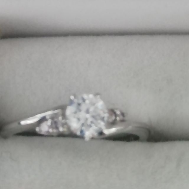 【festaria bijou SOPHIA(フェスタリア ビジュソフィア)の口コミ】 とにかきデザインに一目惚れしました。珍しい5本の爪のデザインで、5本爪…