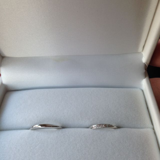 【HOSHI no SUNA 星の砂(ほしのすな)の口コミ】 結婚指輪を購入いました。毎日つけるものなので付け心地が良く飽きの来な…